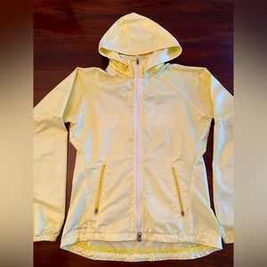 Nike women’s running jacket